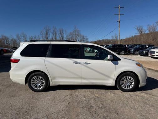 2015 Toyota Sienna XLE Premium