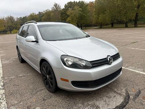 2014 Volkswagen Jetta SportWagen Manual TDI w/Sunroof