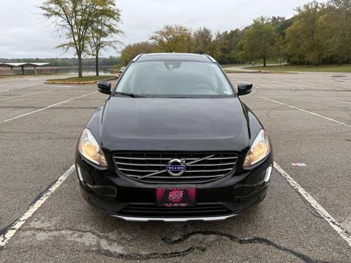 2016 Volvo XC60 T5 Drive-E Premier