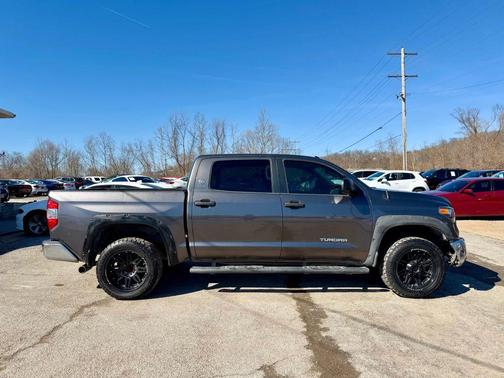 2015 Toyota Tundra SR5