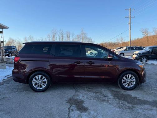 2017 Kia Sedona LX