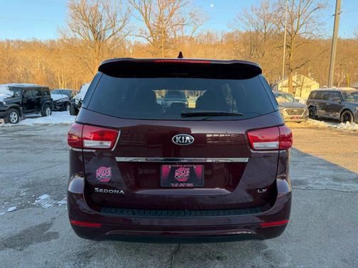 2017 Kia Sedona LX
