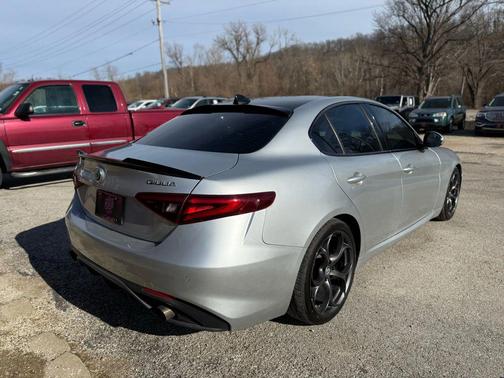 2017 Alfa Romeo Giulia Ti