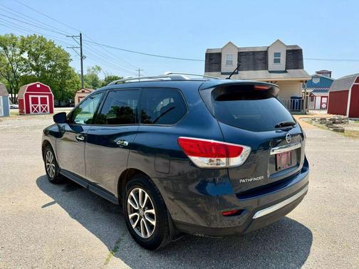 2015 Nissan Pathfinder S