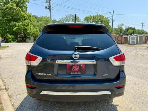 2015 Nissan Pathfinder S