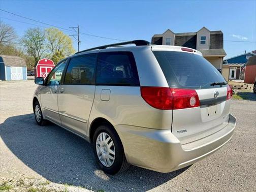 2006 Toyota Sienna CE