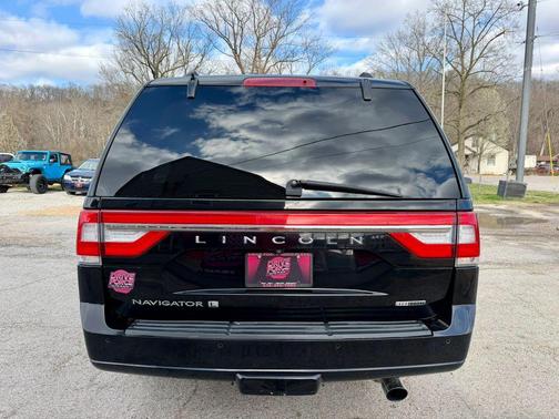 2016 Lincoln Navigator Select