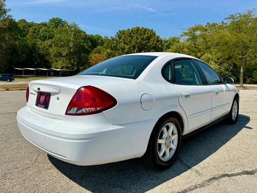 2007 Ford Taurus SEL