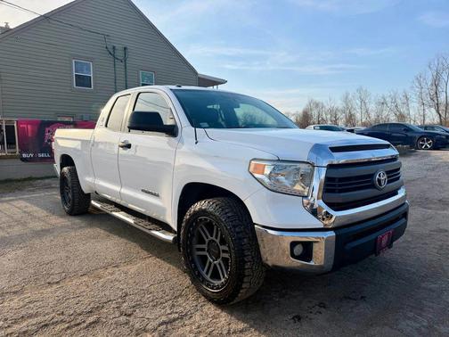 2014 Toyota Tundra SR
