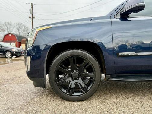 2019 Cadillac Escalade Luxury