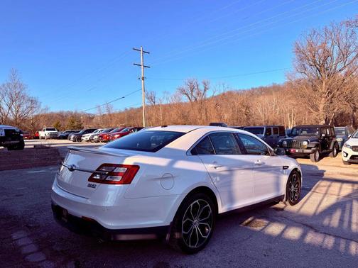 2013 Ford Taurus SHO