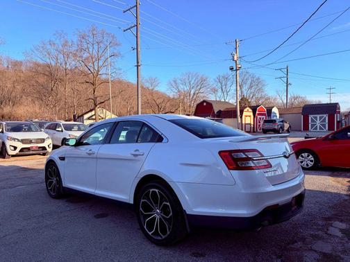 2013 Ford Taurus SHO