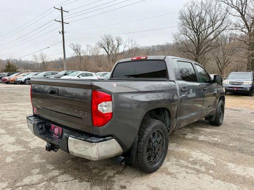 2017 Toyota Tundra SR5