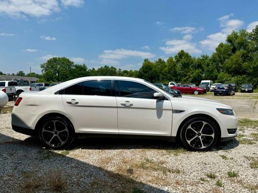 2015 Ford Taurus SEL