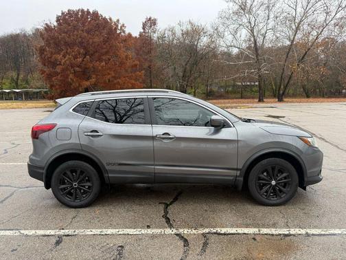 2017 Nissan Rogue Sport SV