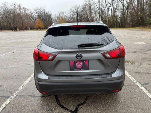 2017 Nissan Rogue Sport SV