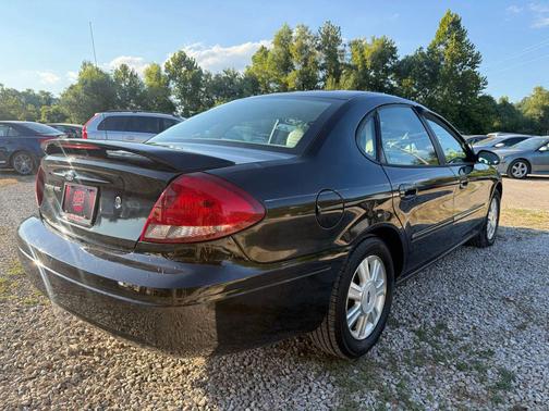 2005 Ford Taurus SEL