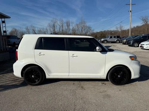 2014 Scion xB Release Series 10.0