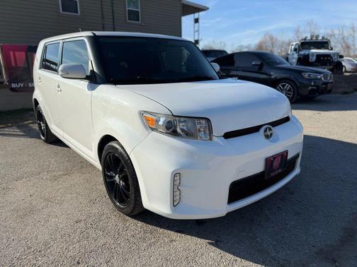 2014 Scion xB Release Series 10.0
