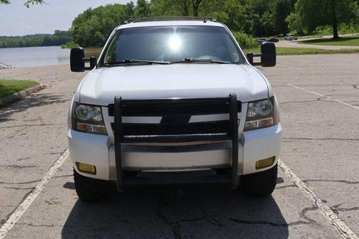Summit White 2012 Chevrolet Avalanche 1500 LT