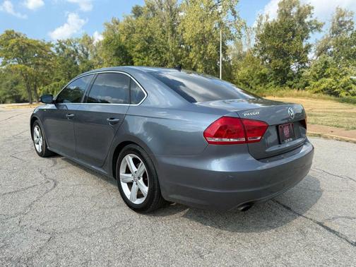 2014 Volkswagen Passat 1.8T S