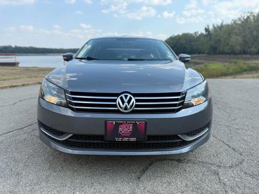 2014 Volkswagen Passat 1.8T S