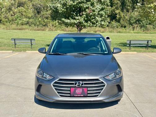 Machine Gray 2018 Hyundai ELANTRA SE