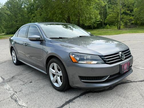 Silver 2012 Volkswagen Passat 2.5 SE