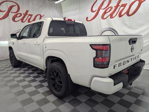 Glacier White 2026 Nissan Frontier SV