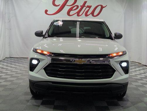 Summit White 2026 Chevrolet Trailblazer LS