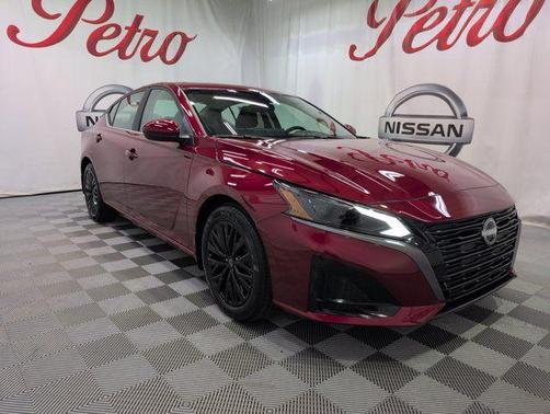 Scarlet Ember Tintcoat 2026 Nissan Altima 2.5 SV