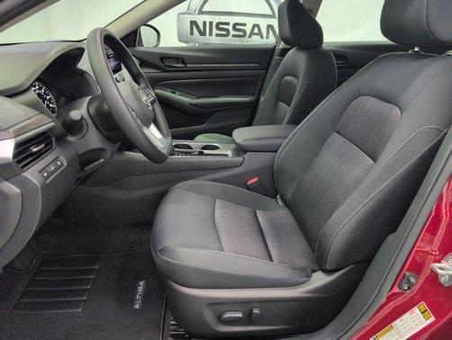 Scarlet Ember Tintcoat 2026 Nissan Altima 2.5 SV