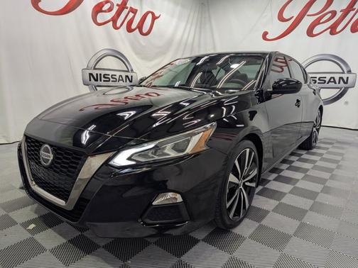 2022 Nissan Altima 2.5 SR