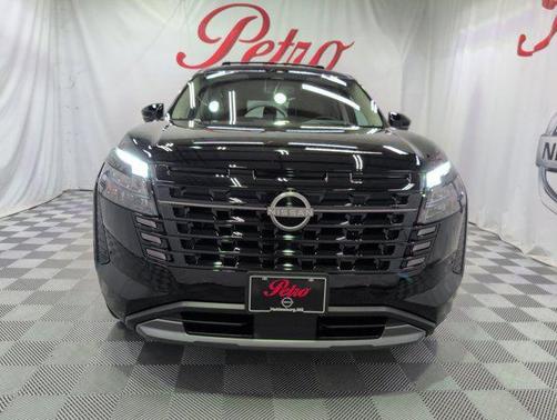 Super Black 2026 Nissan Pathfinder Platinum
