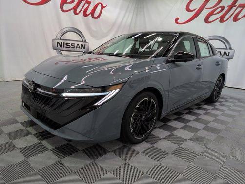 Atlantic Gray Metallic/Super Black 2026 Nissan Sentra SR