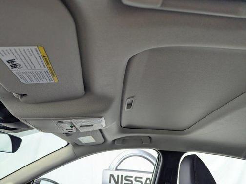 Aspen White Tricoat 2026 Nissan Sentra SR