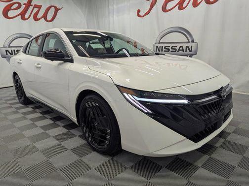 Aspen White Tricoat 2026 Nissan Sentra SR