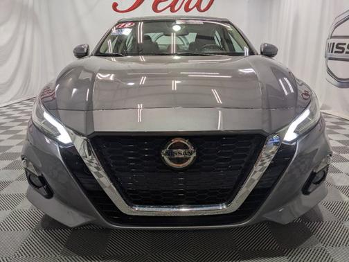 Photo 2 of 3 of 2019 Nissan Altima 2.5 SV