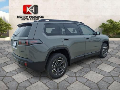 Sting Gray Clearcoat 2026 Jeep Cherokee LAREDO/LIMITED