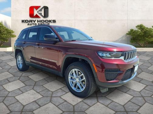 2026 Jeep Grand Cherokee Laredo
