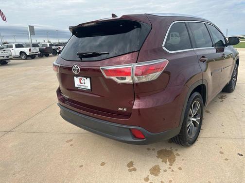 2016 Toyota Highlander XLE