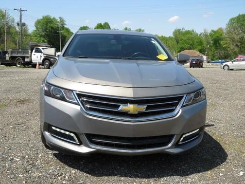 Photo 4 of 26 of 2019 Chevrolet Impala 1LT