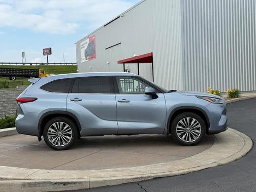Blueprint 2020 Toyota Highlander Hybrid Platinum