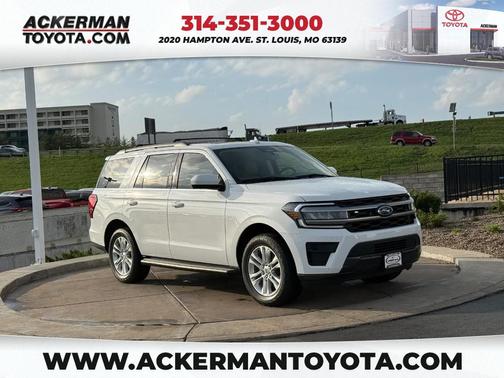 Oxford White 2024 Ford Expedition XLT