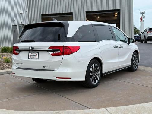 Platinum White Pearl 2024 Honda Odyssey EX-L