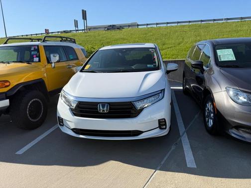 Platinum White Pearl 2024 Honda Odyssey EX-L