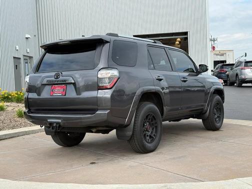 Magnetic Gray Metallic 2022 Toyota 4Runner SR5 Premium
