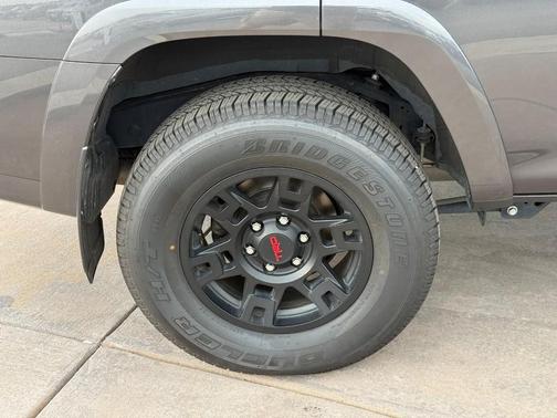 Magnetic Gray Metallic 2022 Toyota 4Runner SR5 Premium