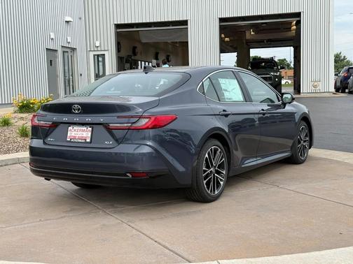 Dark_Cosmos 2026 Toyota Camry