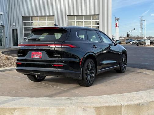 2025 Toyota Crown Signia Limited